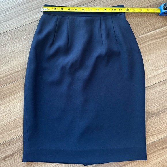 Vintage Navy Blue Matching Suit Set: Pencil Skirt & Blazer Jacket - Picture 9 of 13
